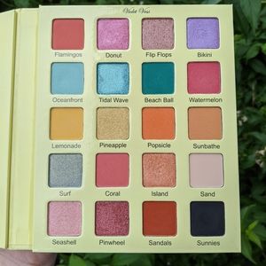 Violet Voss Flamingo palette